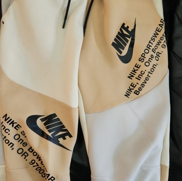 Nike Fleece Traksuit - Picture 3 of 3